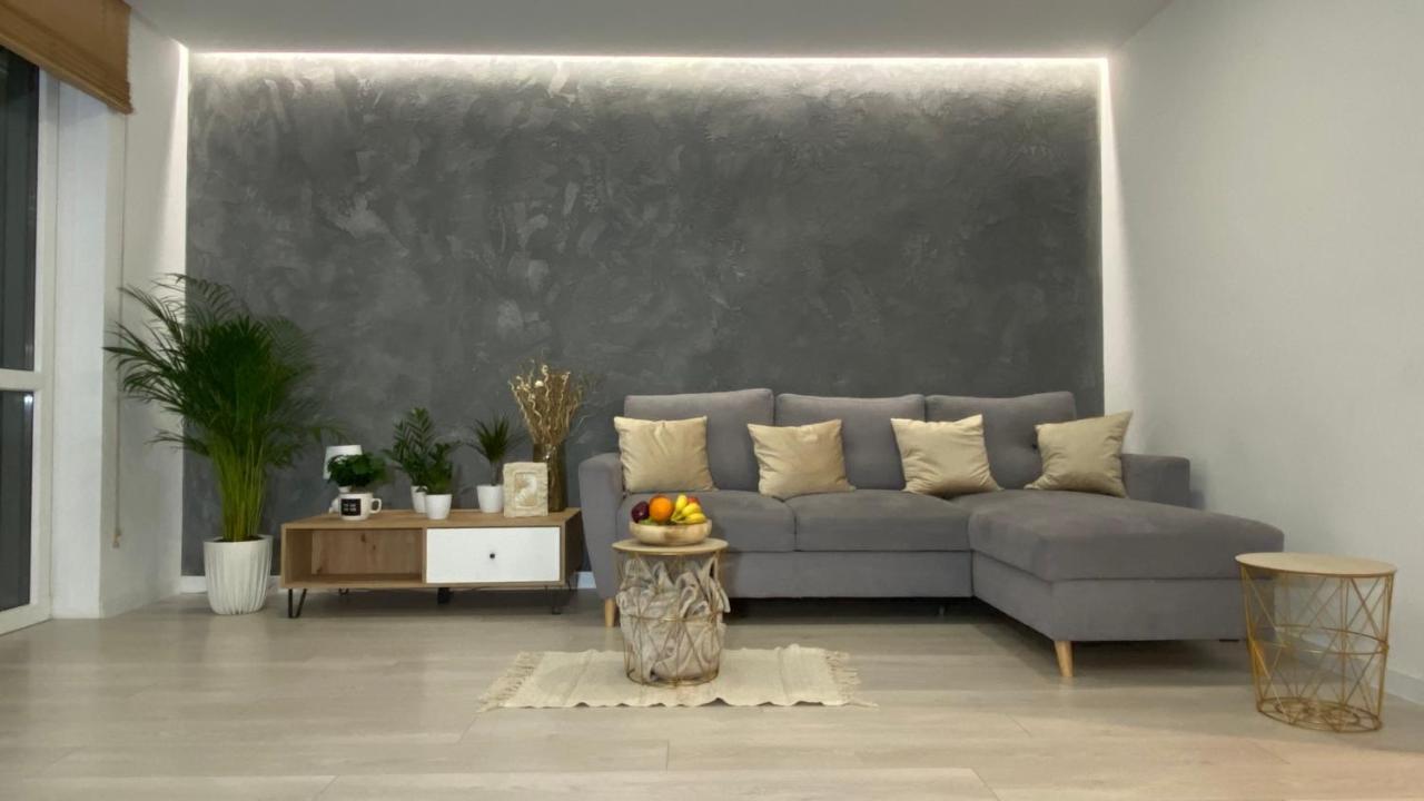 Apartament Plaza Park Przemyśl Buitenkant foto